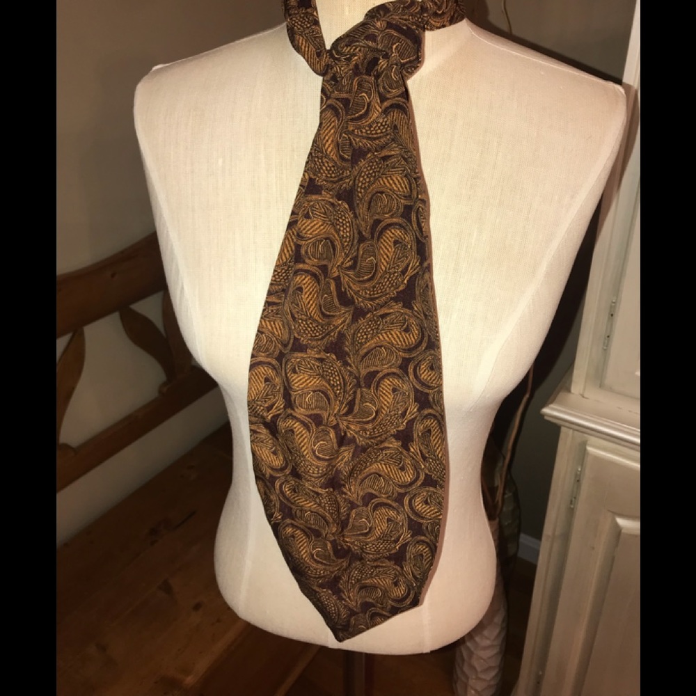 Women’s Joseph Abboud Silk Necktie